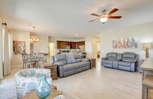 Resort Pools and More Perks! 55 and Goodyear Escape - Foto 5