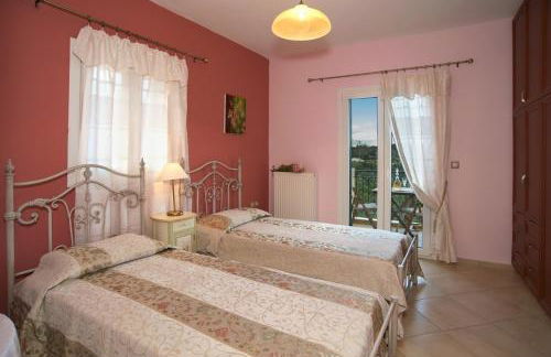 stunning tranquil villa with private pool - Foto 36