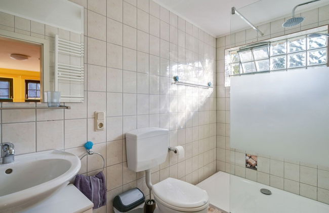 A Modern Apartment in the Hunsruck Region's Romantic Drohn Valley - Photo 39