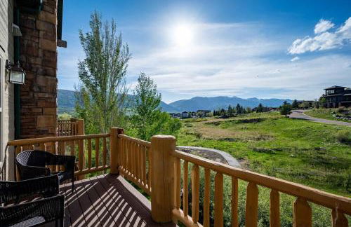 Bigfoots Alpine Retreat MH710By Powder Mtn Hot Tub - Photo 7