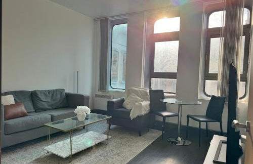 65 Inch TV City Center 1BR Long Stay Ready - Foto 8