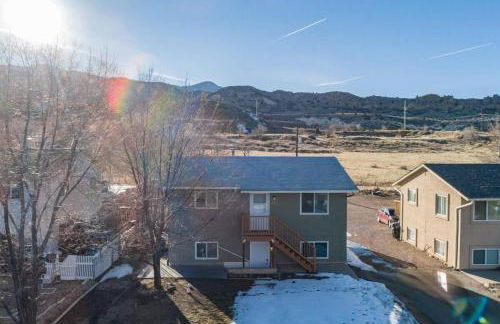 2BR Aptmt Parks Private Deck, Mountain Views! - Foto 62