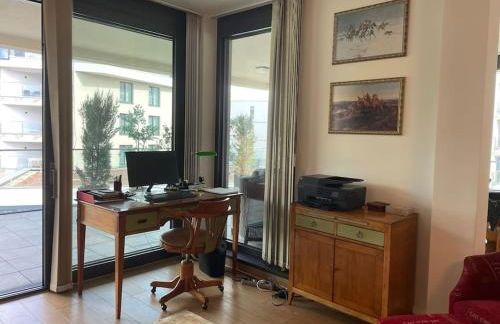 Lovely 2 bedroom apartment with free parking - Foto 28