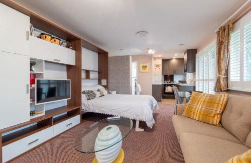 Spalding Town Centre - 2 Person - Self Contained - Self Catering 1 or 2 Doubles - Foto 4