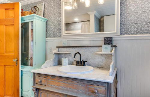 Hot Tub and Fireplace Coastal Getaway in Maine - Foto 19