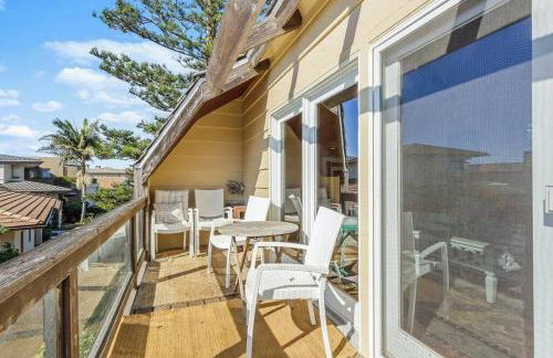 Oceanview, Walk To Beach, Fire Pit - Photo 12