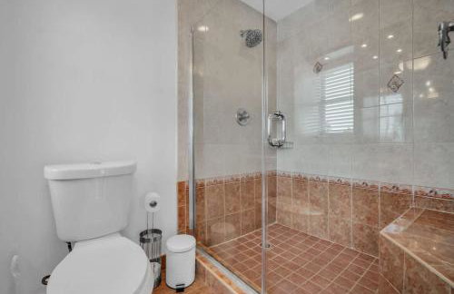 Vista Mar Scenic 3BR Family Waterfront w Private Dock - Foto 25