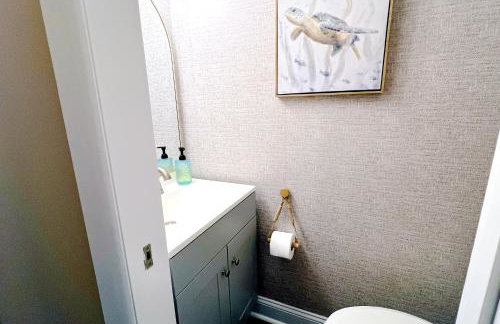 Beachfront Saint Helena Island Condo with Amenities! - Foto 12