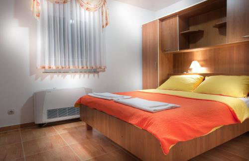 Apartments with swimming pool Caska, Pag - 4109 - Foto 16