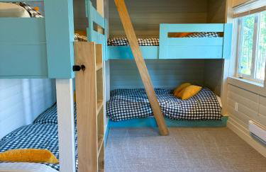 Built 2016 Pristine Lake House for Boating, Remote Work, Hiking and Relaxing - Foto 15