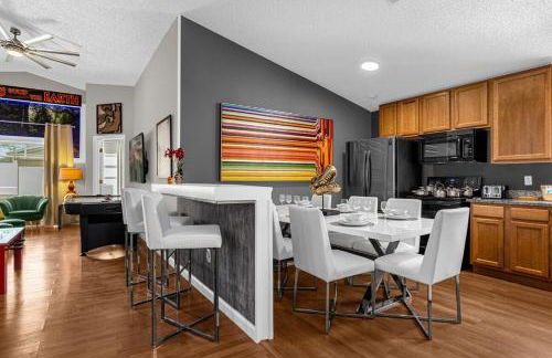 1st Animatronic Dinosaur Villa - Photo 9