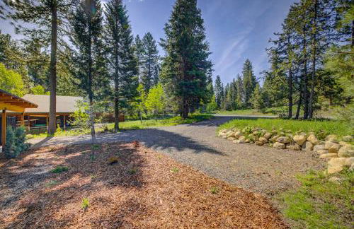 Two Pines - Unique container home w/hot tub - Downtown - Trailer Parking - Pet friendly - Foto 38