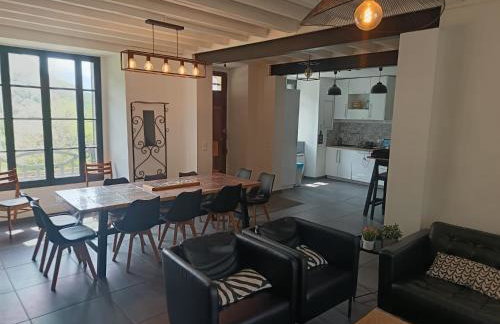 Grand gîte au coeur d'un charmant village - Foto 3