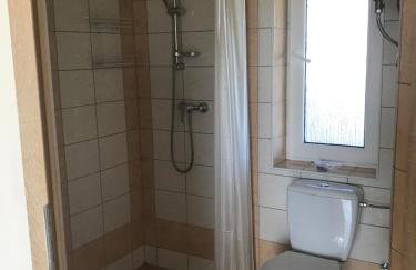 Charming Countryside Apartments - Photo 41