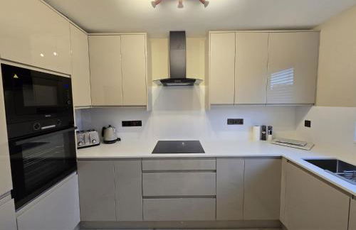 New 2 Bedroom Appartment In Manchester - Stretford - Old Trafford Close to Football-Cricket Ground & City Centre - Foto 18