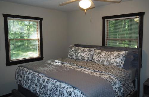 A Short's Walk - Lakefront w Spa & Kayaks! - Foto 31