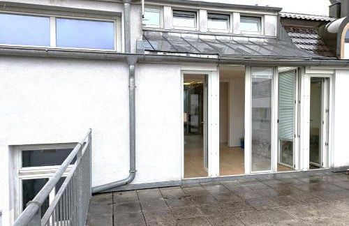 Munich Large Apartment 145 qm and 5 Bedrooms with Roof Terrace in centrally located 1 to 14 Guests - Foto 29