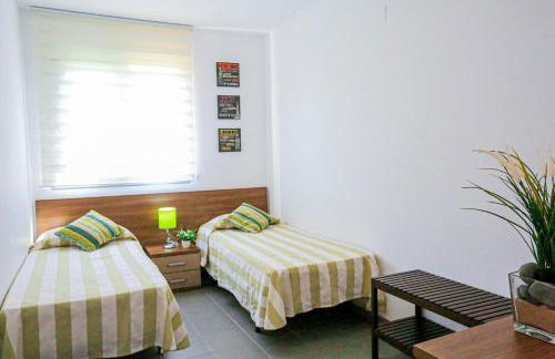 LITORAL COSTA DORADA - LAS PALMERAS Only families - Foto 28