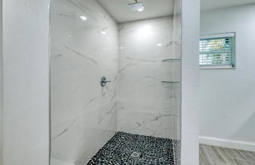 Modern and Spacious 3bdrm and 3 bath house with pool - Foto 18