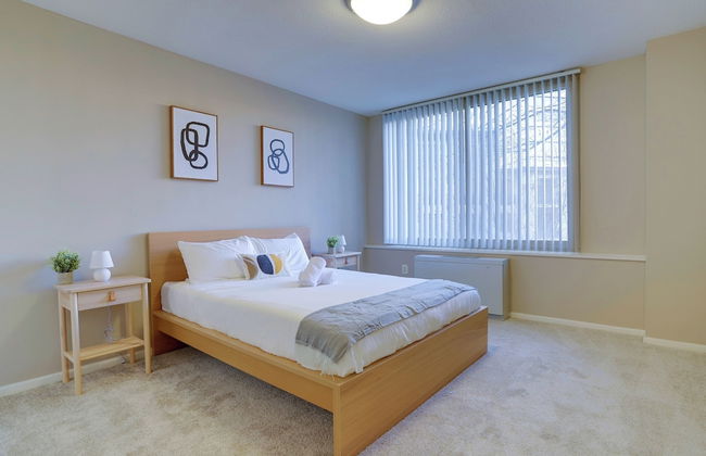 Elegant Apartments Near the Pentagon - Photo 25