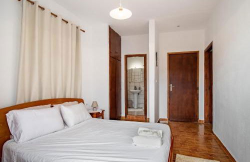 Elithas Central & Budget Stay - Foto 3
