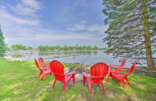 Coldwater Family Retreat with Boat Dock and Grill! - Foto 2