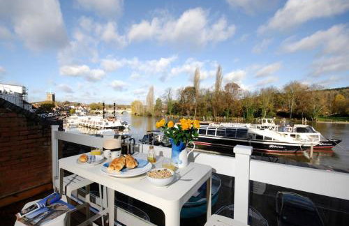 The Oars - Riverfront Property - From 300 Per Night - Foto 44