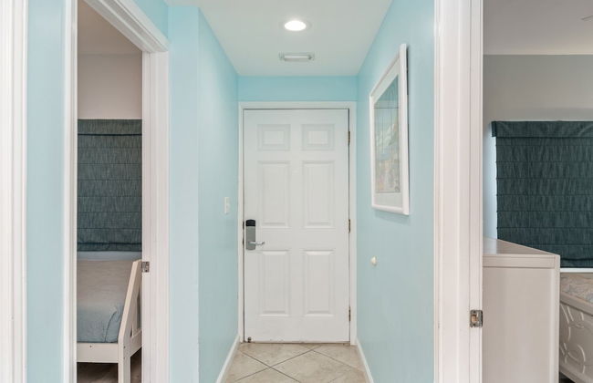 Sterling Sands 604 2 Bedroom Condo by RedAwning - Foto 2