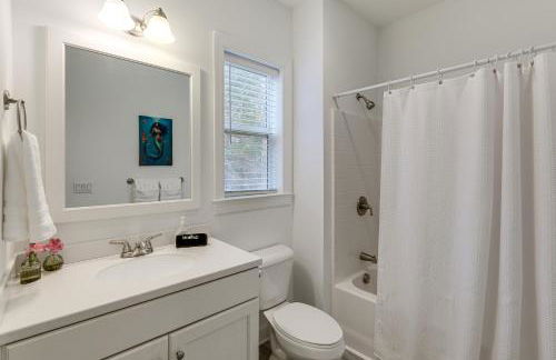 Hot Tub and Yard Temptation Stays Home in Roanoke - Foto 11