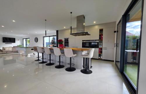 Villa RÉEL - 13 Personnes - Proche Genève - Annecy & Stations de ski - Foto 17