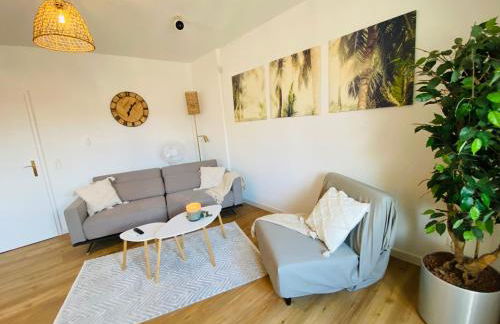 Cinema Apartment Magdeburg - Kitchen & Balcony - Foto 16