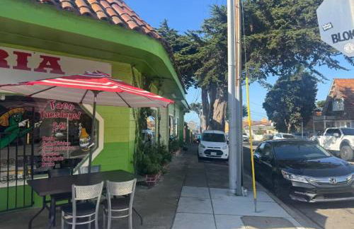 Beachy 1BR Escape with Sofa Bed - Golf & Beach Nearby - Photo 3