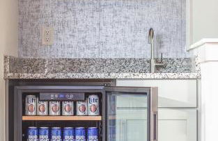 Jack Daniels House with Rooftop Golf, City views! 8min to Whiskey Row! Sleeps 10! - Foto 70