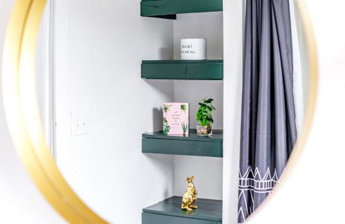 Jungle House Chillicothe Sleeps 24 Downtown Ohio Free Parking - Walk to Historic District - 5BR Luxury Home - Pet Friendly - King Beds - Over 5,800 Five Star Stays - Foto 39