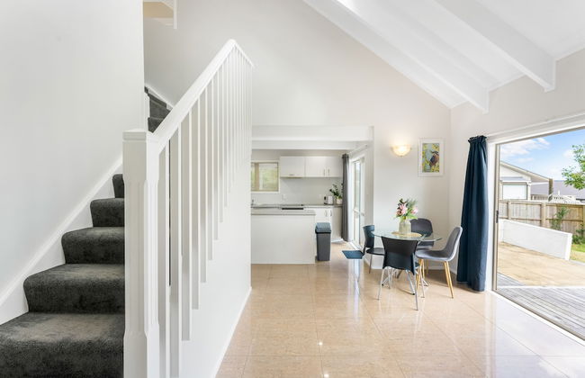 A Home away from Home - Netflix -Parking - Foto 15