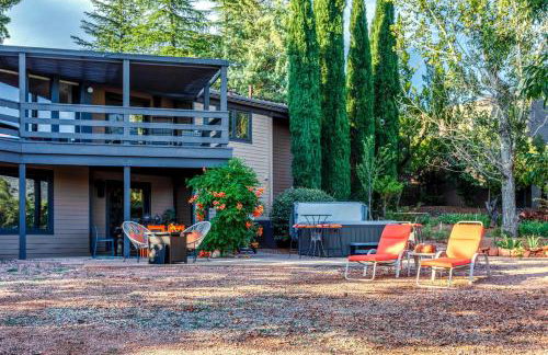 Outdoor Entertaining Space: Sedona Mtn-View Home - Foto 32