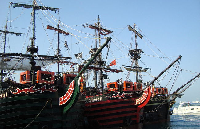 Captain Hook Show Piraten und Abendessen - Foto 4