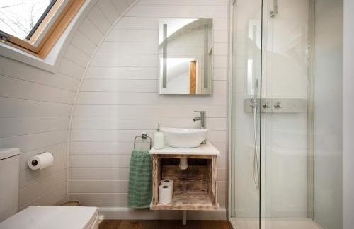 Stonelake Lodges - Birch Bank lakeside lodge with hot tub - Foto 7