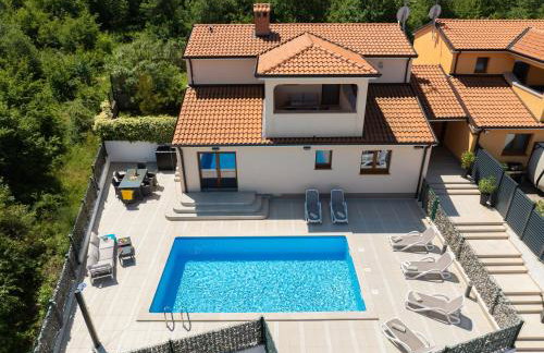 Villa Nina - Photo 1