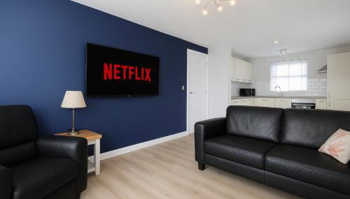 Stylish 2-Bedrooms - Perfect for Contractors, Families, & Groups - Guest 4 - Speedy Wi-FI - Foto 2