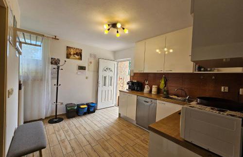 Villa Kate, with a private swimming pool and garden - Foto 10