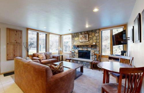 Tamarack Townhomes - CoralTree Residence Collection - Foto 14