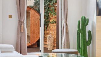 Suite luxueuse avec jardin privé Sauna et Jacuzzi - Foto 2