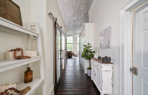 Downtown Loft - Walkable to Dining and Entertainment - Foto 25