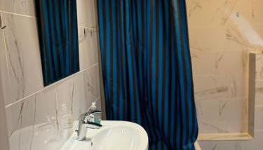 Modern Nine - Photo 2