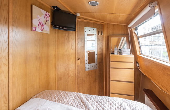 The Four Sisters Boatel - Foto 31