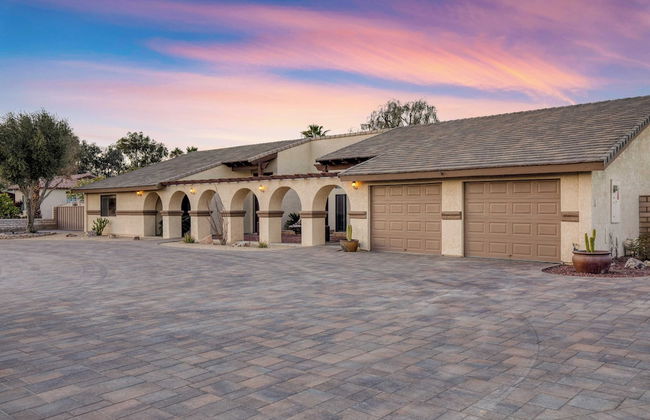 Pool, Sports Court, Game Garage, Fire Pit, & Casita Olivano Ranch by Avantstay - Foto 44