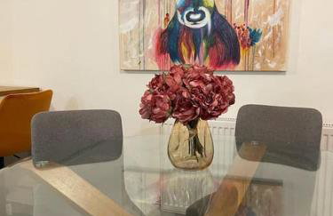 Stunning and Spacious 2bed flat in central Woking - Foto 23