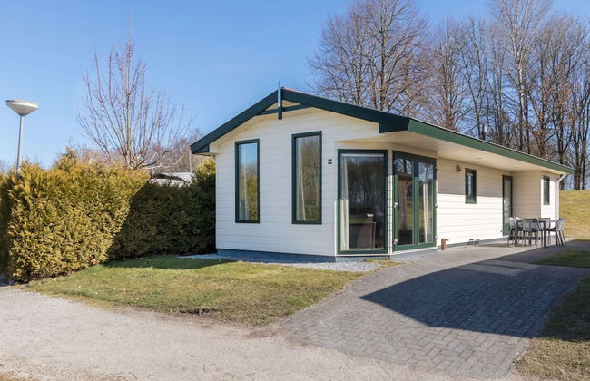 Well Furnished Mobile Home with Dishwasher near Water - Photo 1