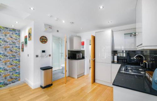 1-Bedroom Apartment with Balcony near Brick Lane Sleeps 3 - Foto 19